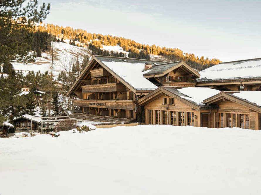 Foto zeigt das Hotel MAISON HORNBERG in Winterlandschaft